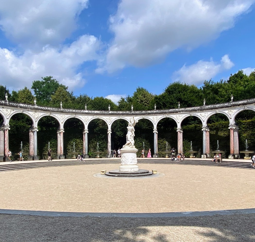 Colonnade Grove 1
